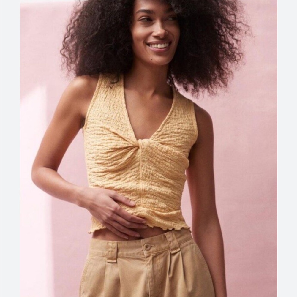 Madewell popcorn textured twist front top butter yellow